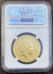 Золотая монета 100 Фунтов "Красный Дракон" 2017 года 31,1 г